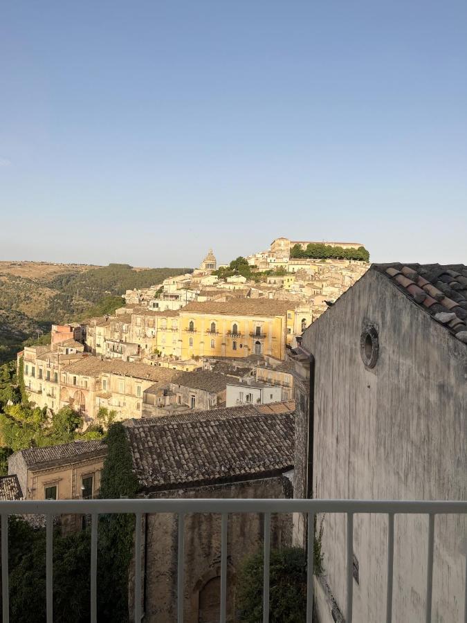 La Casa Di Irene - Suites Con Vista Ragusa Exterior photo